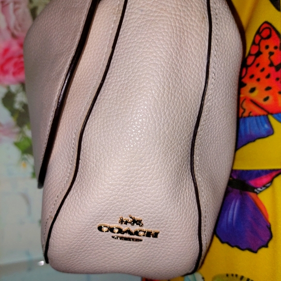 Coach Turn lock Purse - Picture 8 of 9